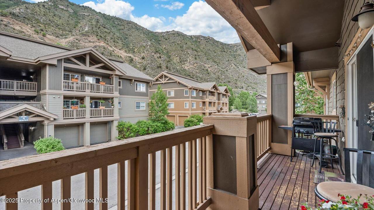 495 River View Drive - Photo 1