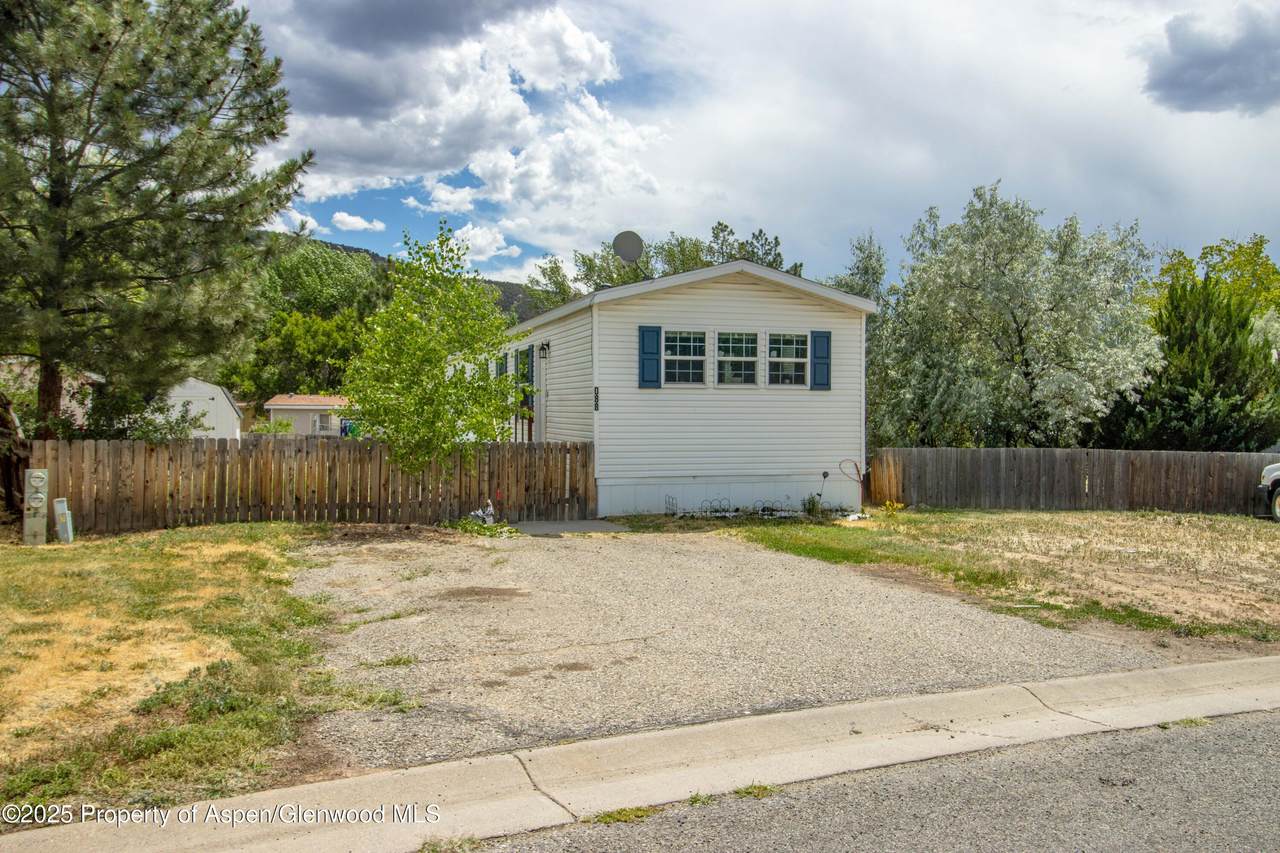 88 Carson Circle - Photo 1