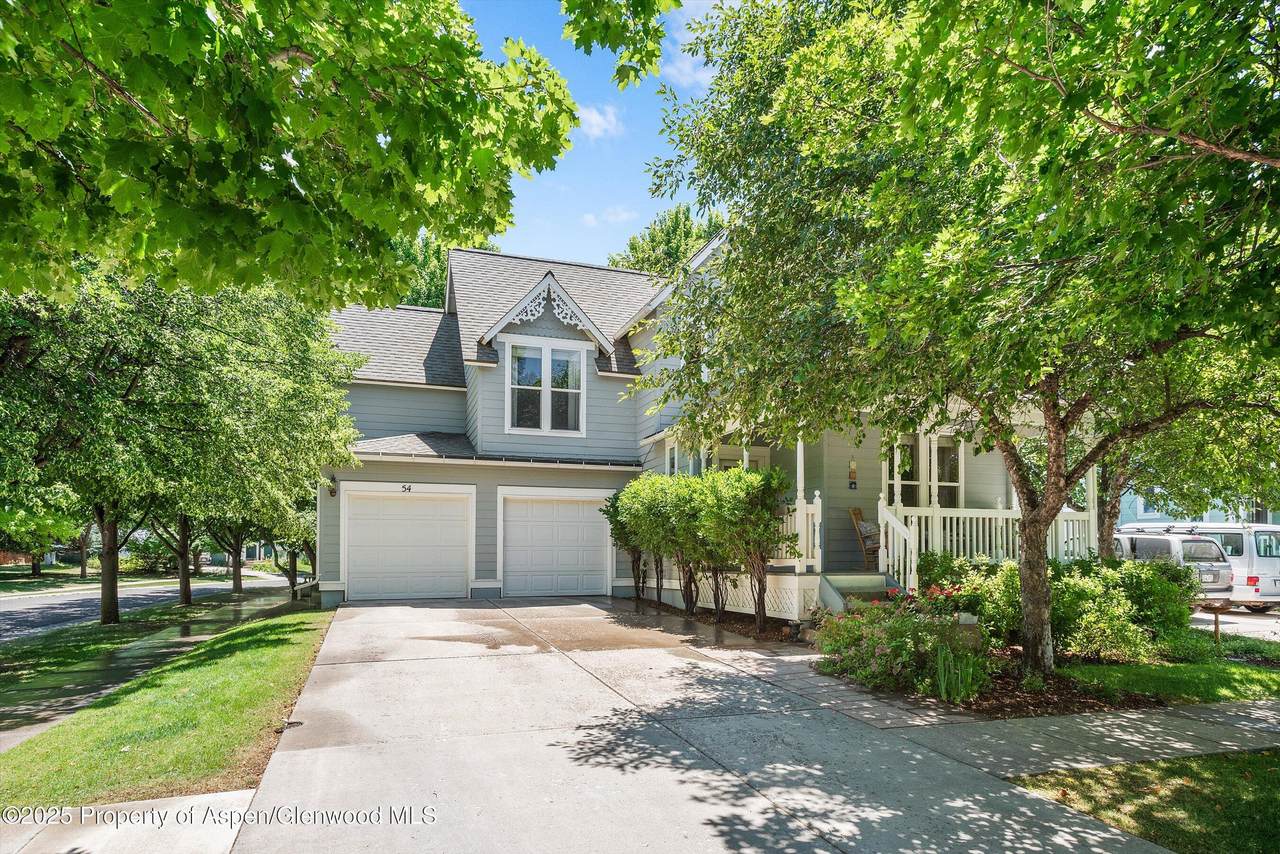 54 Ferguson Drive - Photo 1
