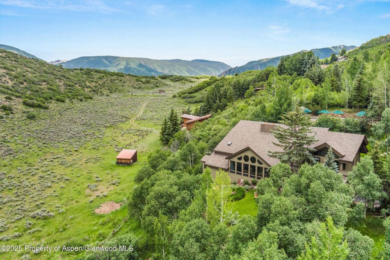 477 Aspen Oak Drive - Photo 1