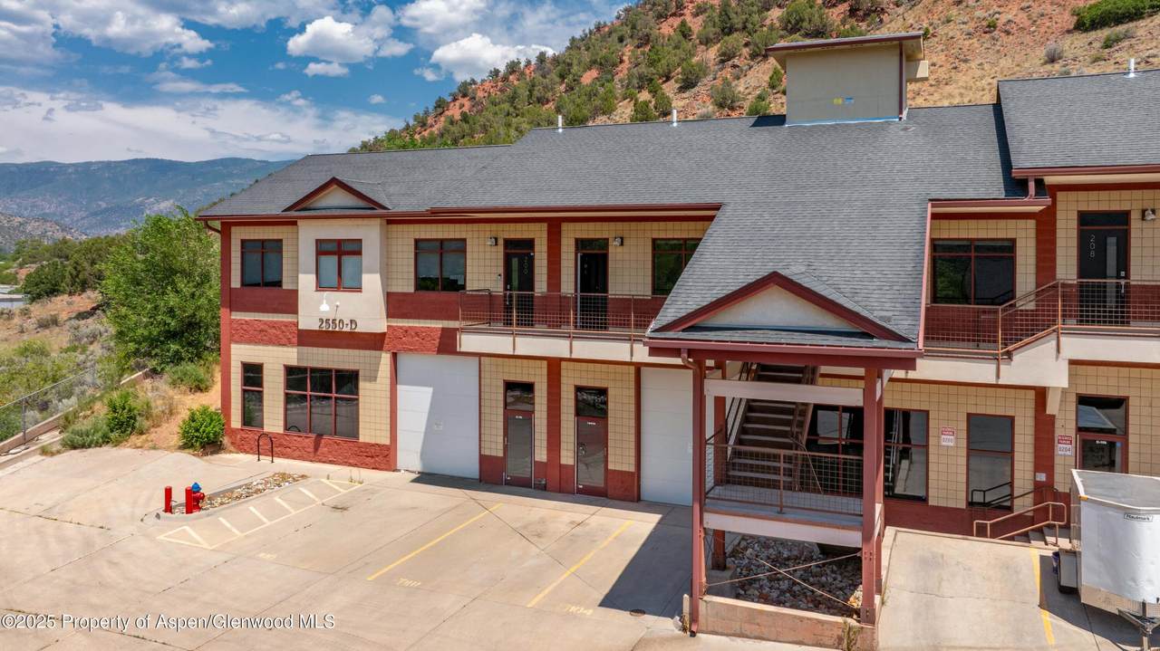 2550 Highway 82 - Photo 1