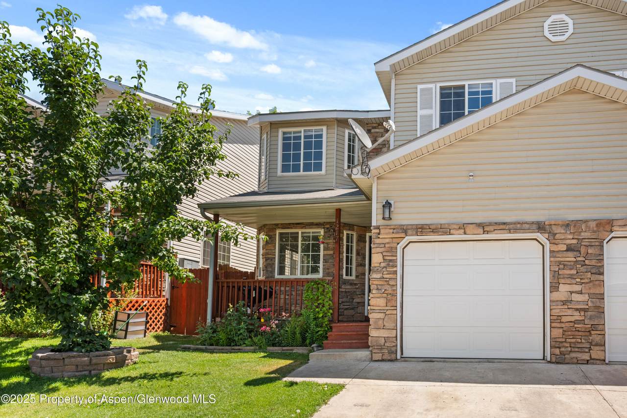 1217 Domelby Court - Photo 1