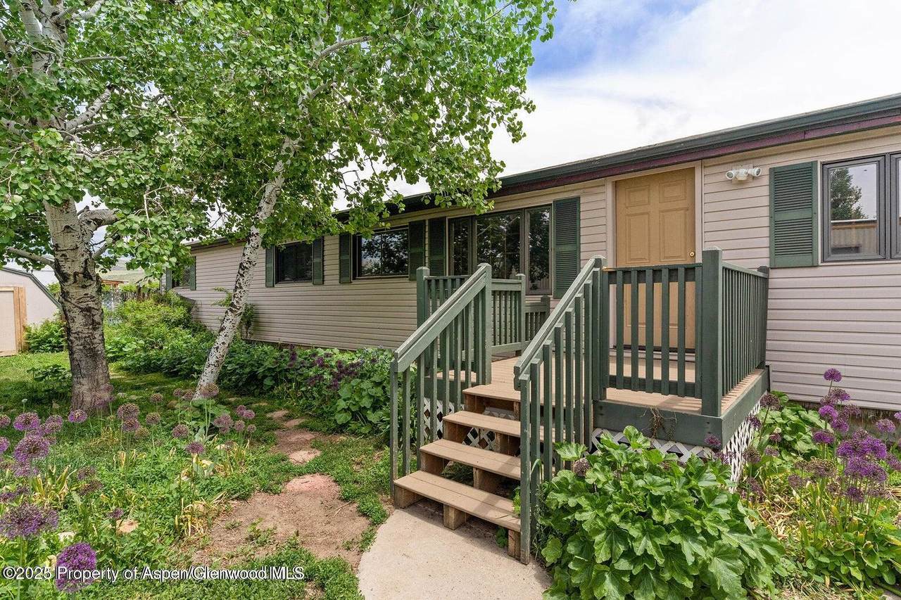 1100 Jefferson Avenue #15 - Photo 1