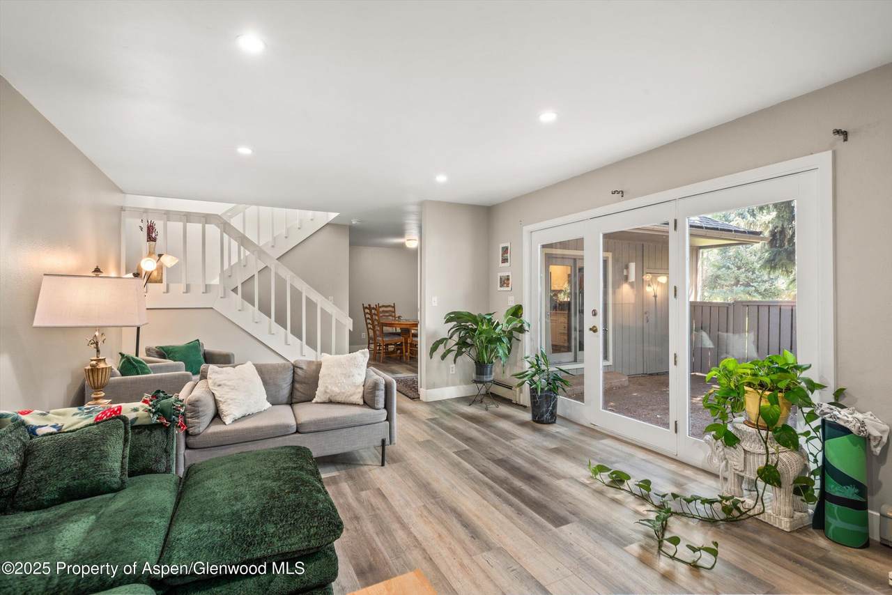 152 Wren Court - Photo 1