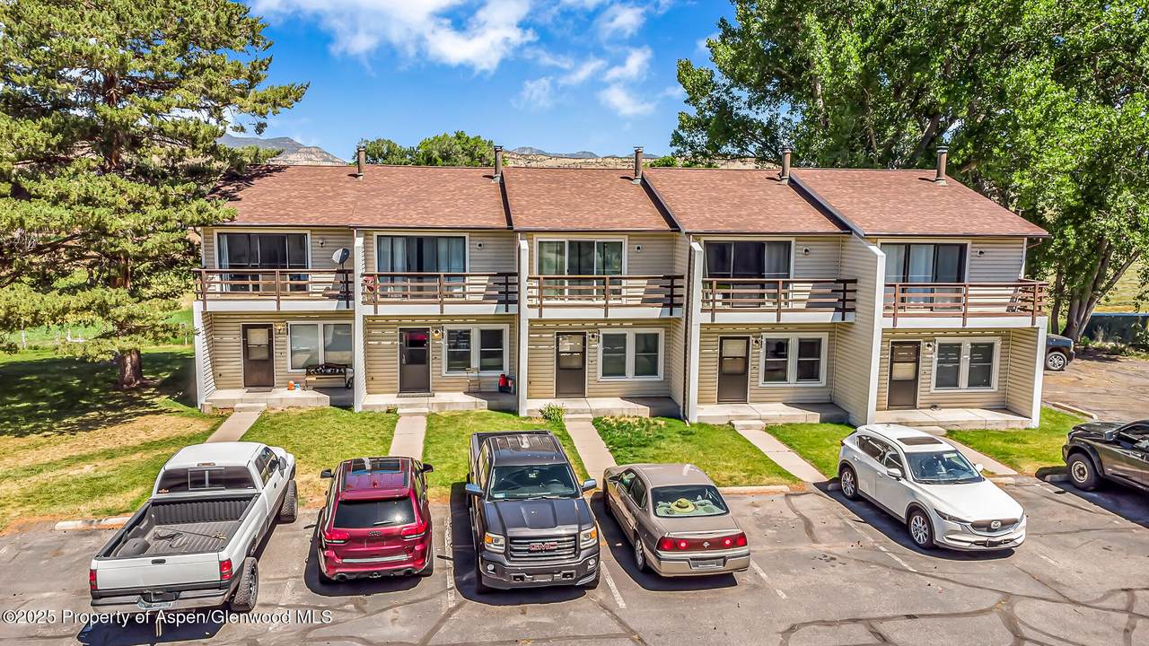 1008 Wamsley Way - Photo 1