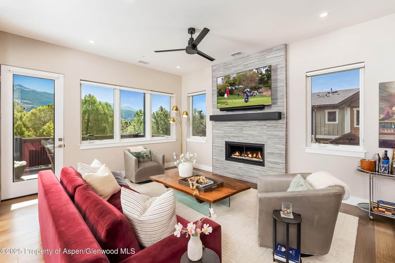 274 Overlook Ridge - Photo 1