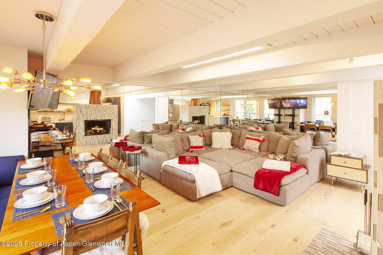 1039 Cooper Avenue - Photo 1