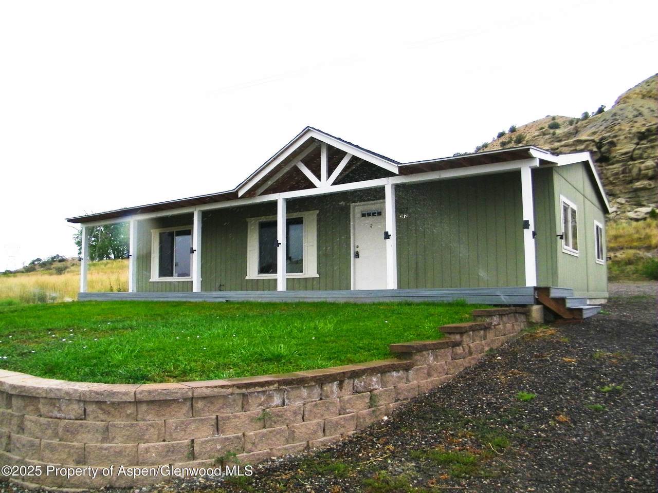 377 Cindys Way - Photo 1