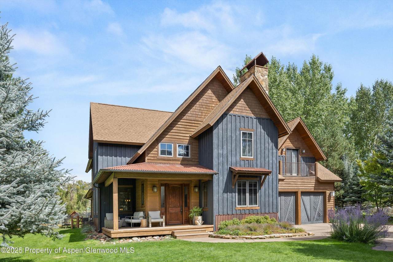 41 Choke Cherry Court - Photo 1