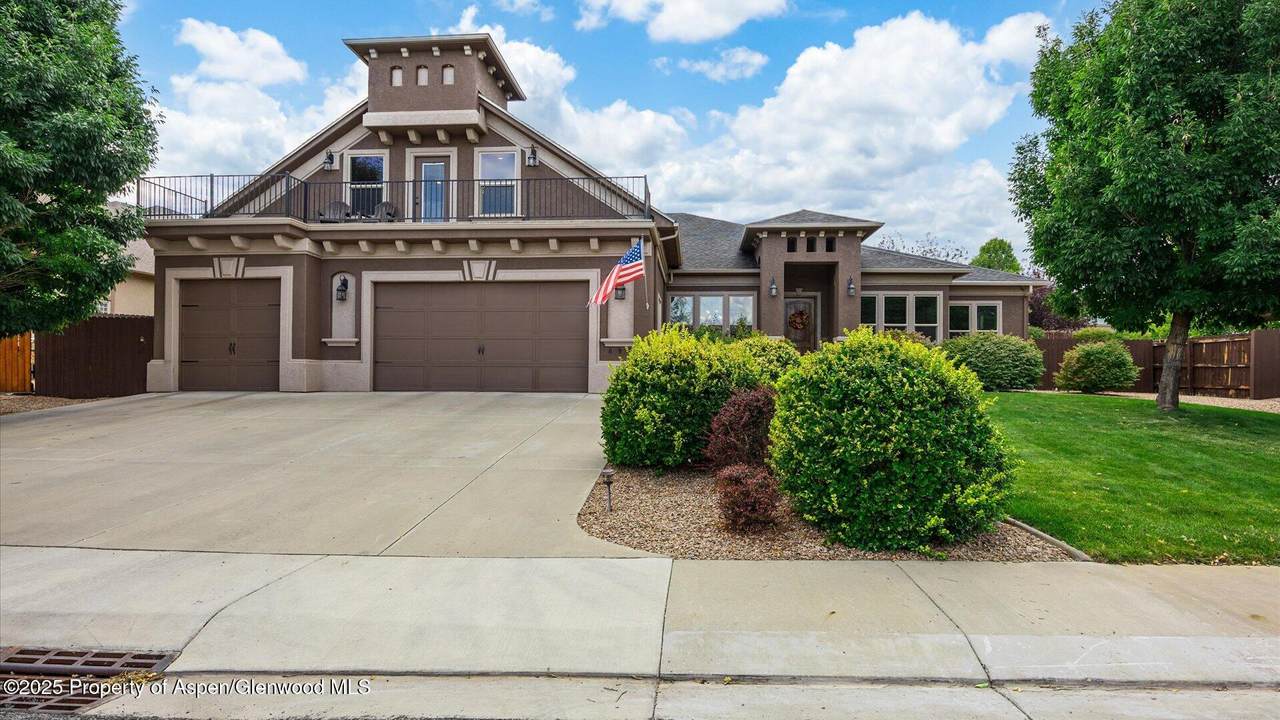 693 Roundup Drive - Photo 1