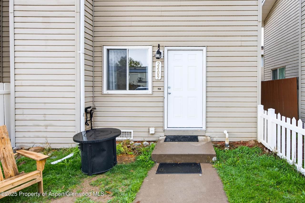 2409 24th Place - Photo 1