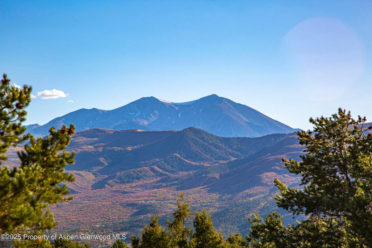 539 Sunrise Lane Lane - Photo 1