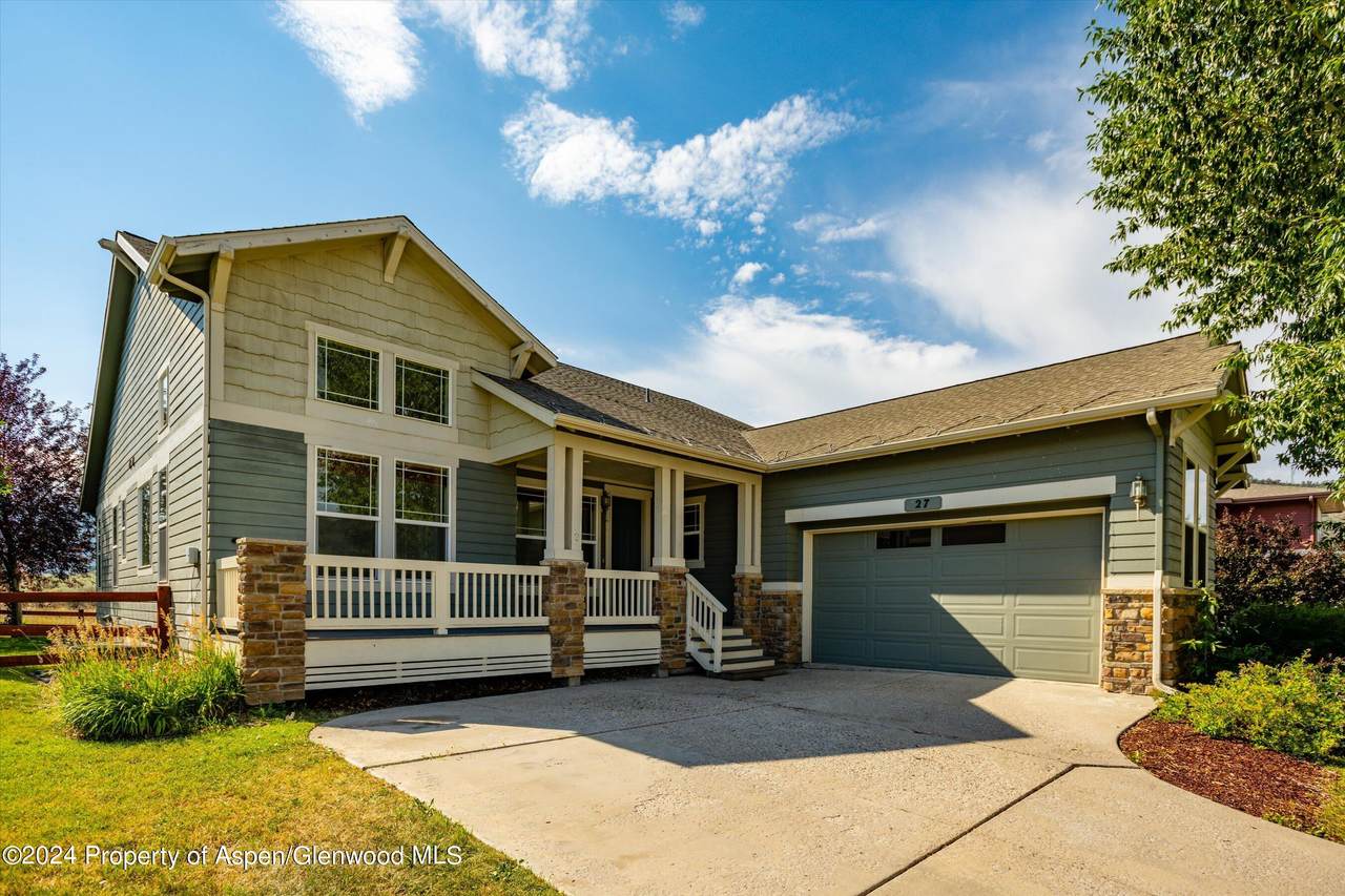 27 Mount Harvard Court - Photo 1