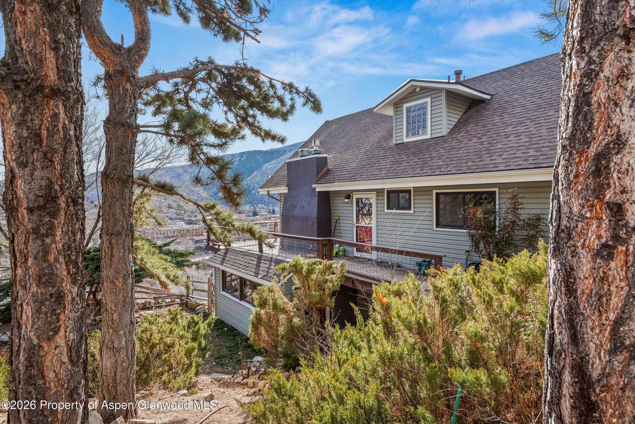 514 Echo Street - Photo 1