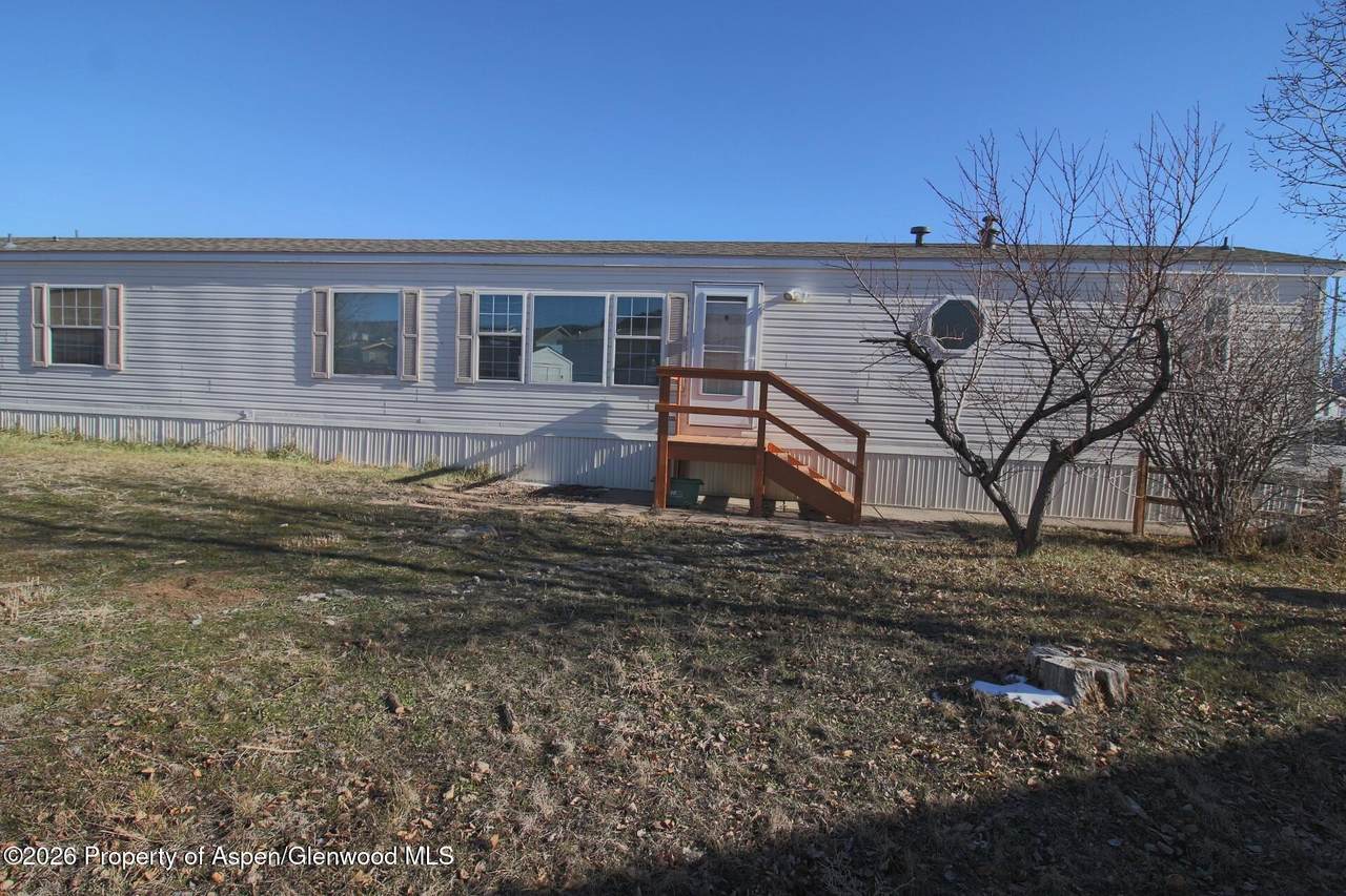 200 20th Street - Photo 1