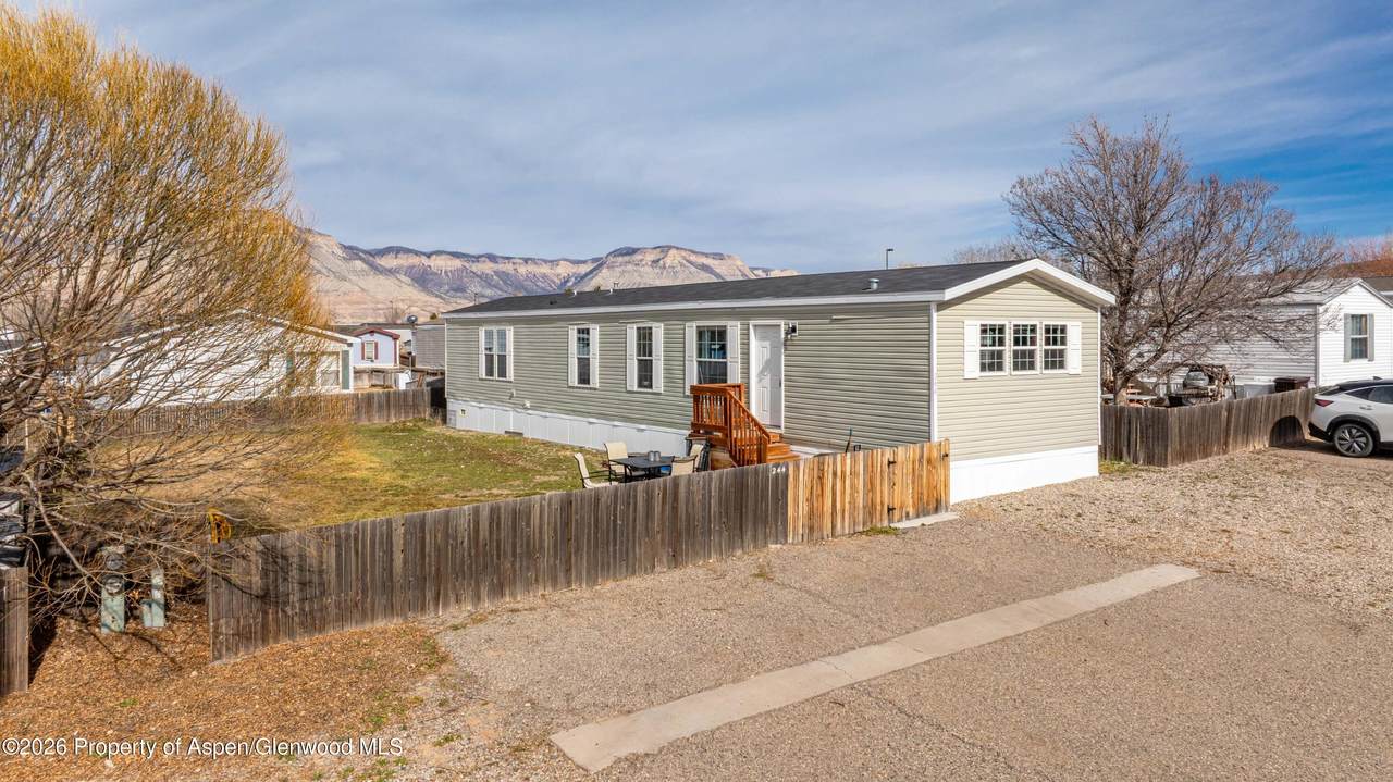 244 Bent Creek Circle - Photo 1