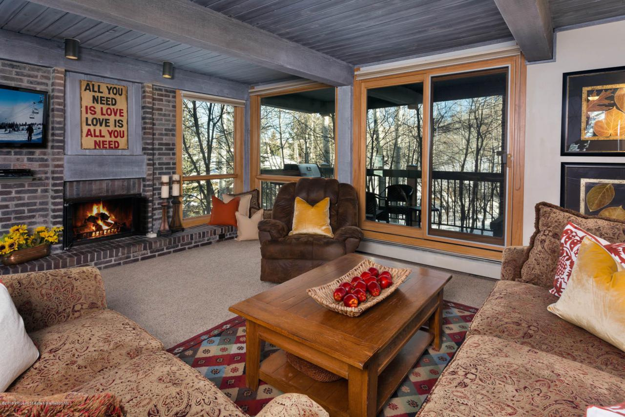 855 Carriage Way - Photo 1