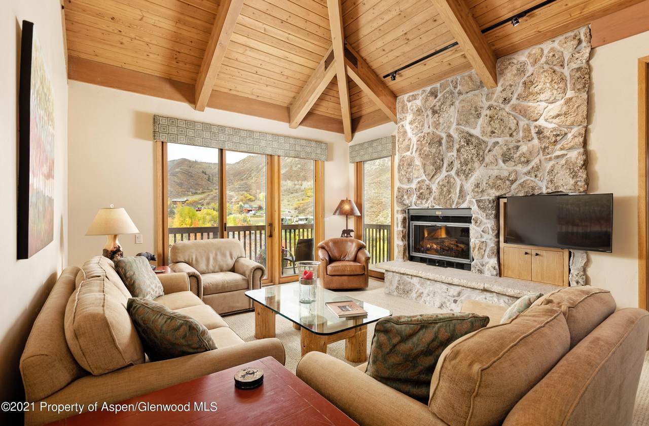 810 Ridge Road - Photo 1
