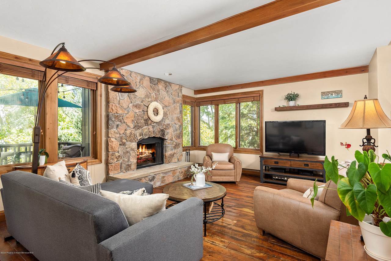222 Meadow Ranch - Photo 1