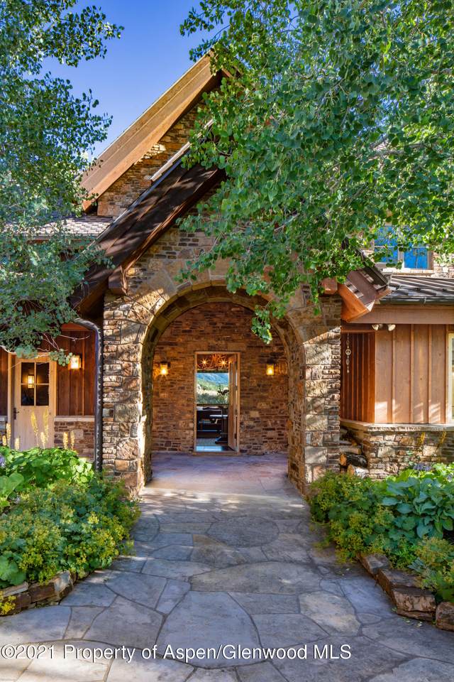 115 Meadowlark Lane - Photo 1