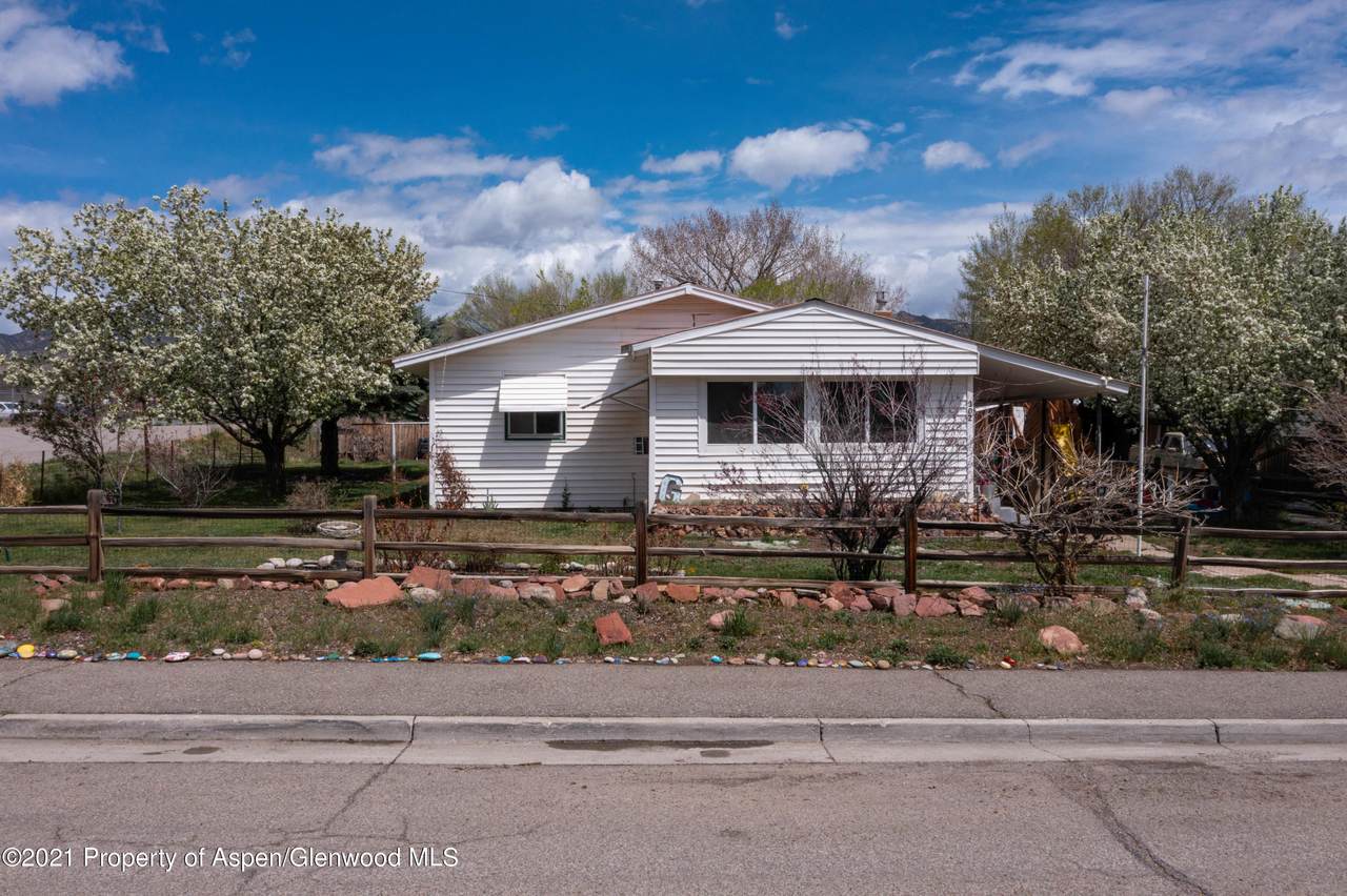 302 Grand Avenue - Photo 1