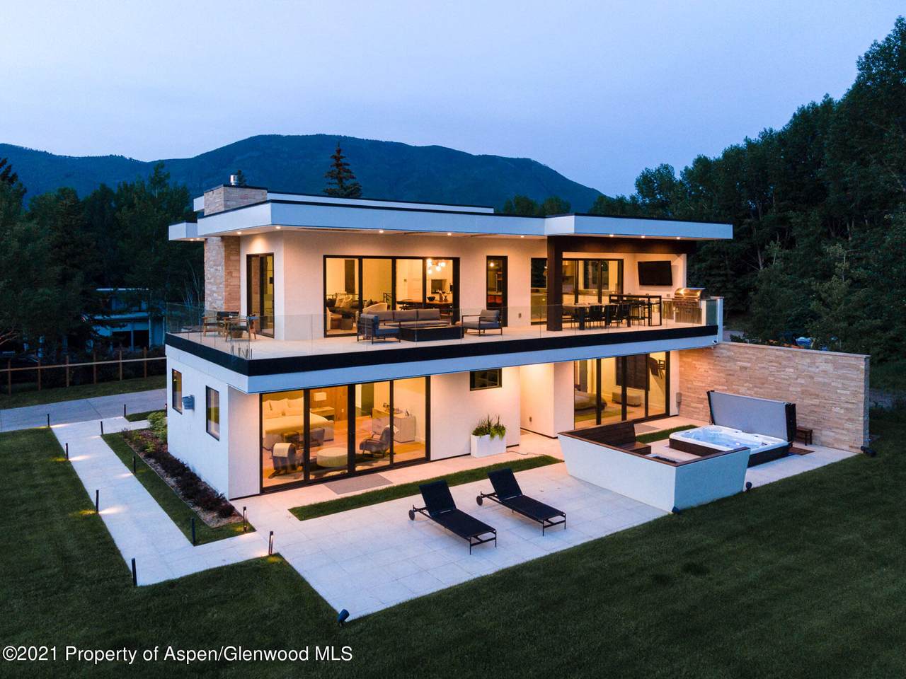 60 Maroon Court - Photo 1