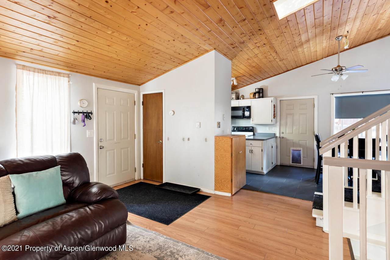 1145 Home Avenue - Photo 1