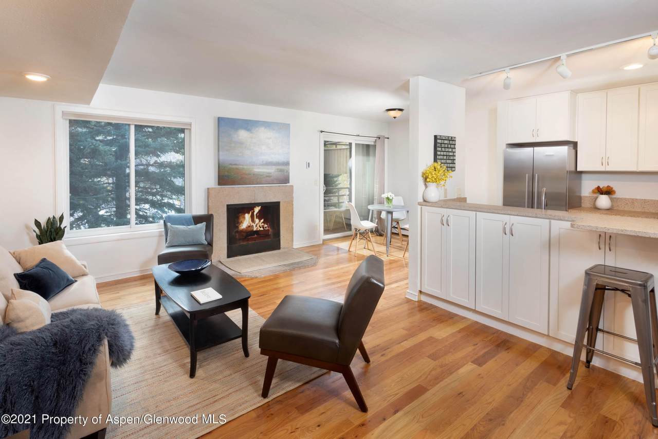 35 Lower Woodbridge Road - Photo 1
