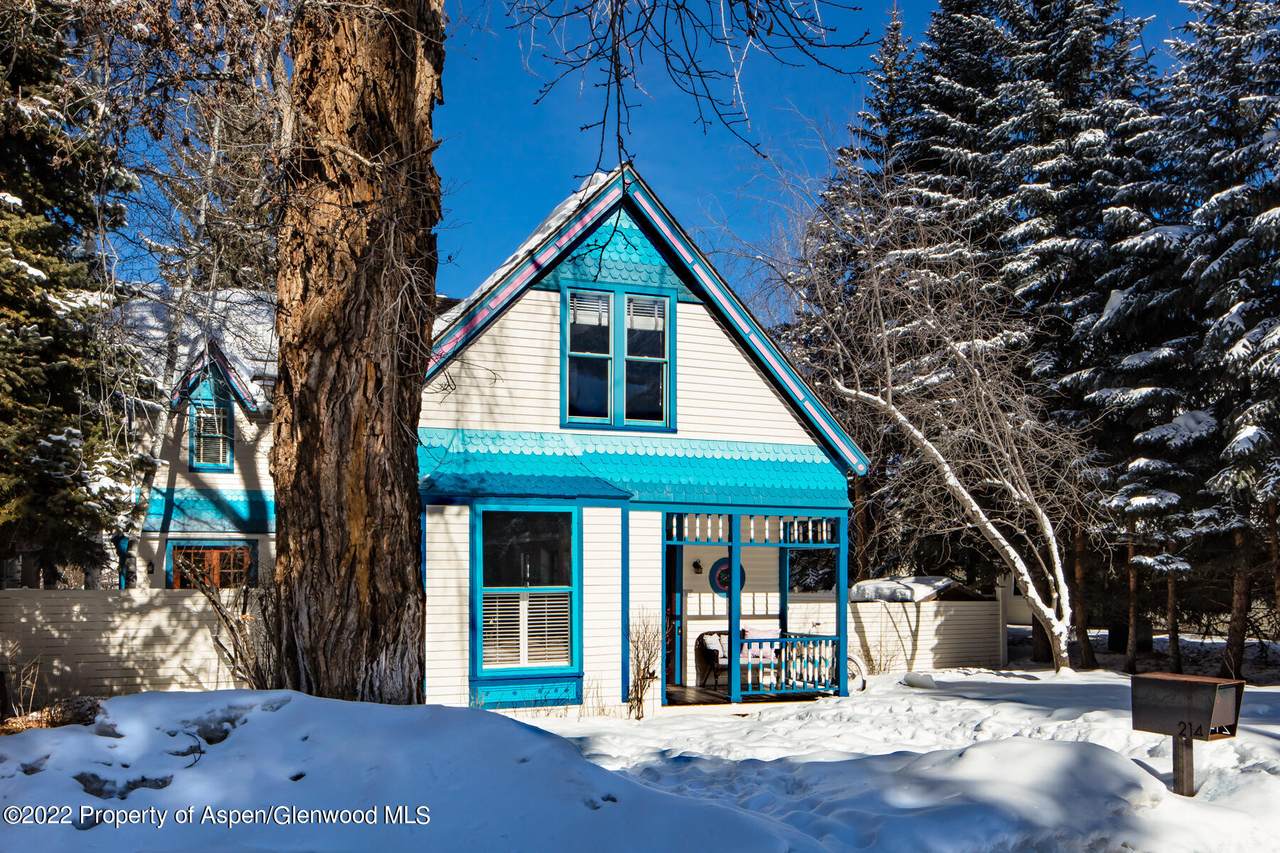214 Bleeker Street - Photo 1