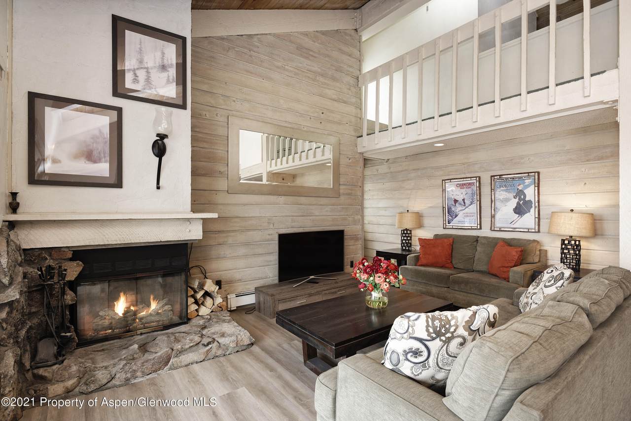 55 Upper Woodbridge Road - Photo 1