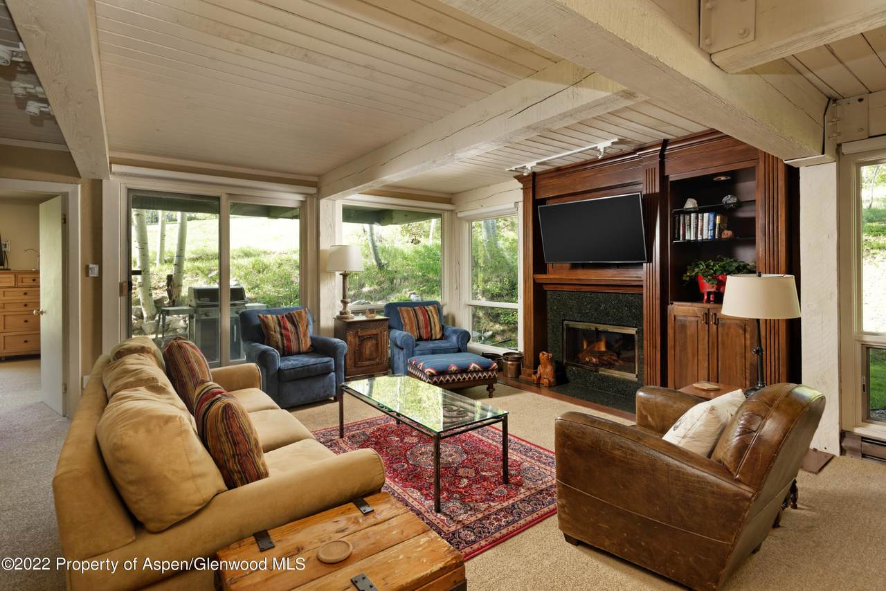 855 Carriage Way - Photo 1