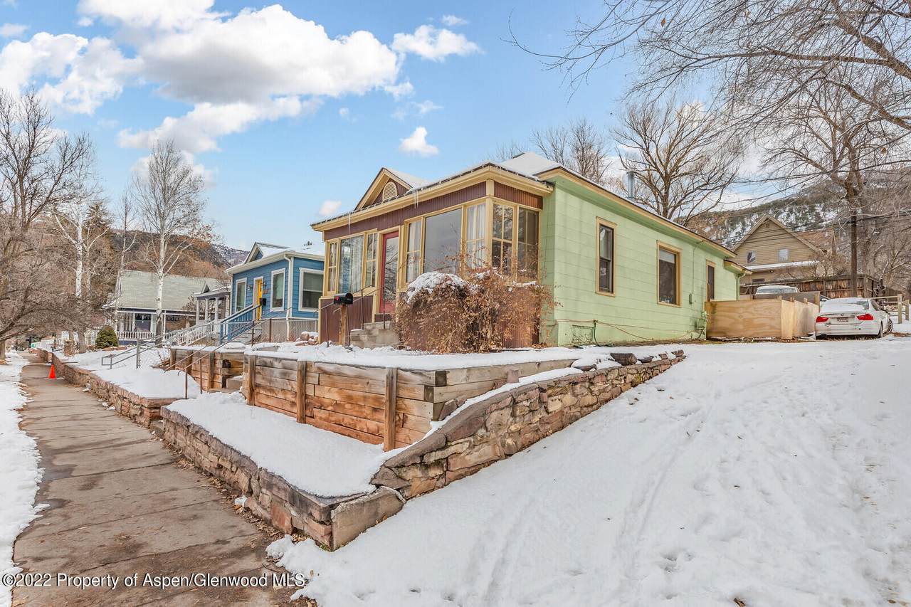 1132 Grand Avenue - Photo 1