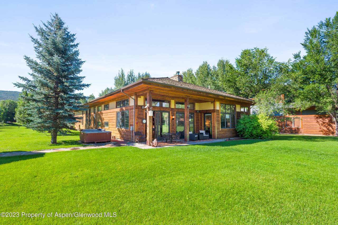 104 Corral Drive - Photo 1