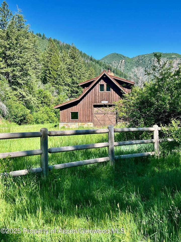 3465 134 County Road - Photo 1