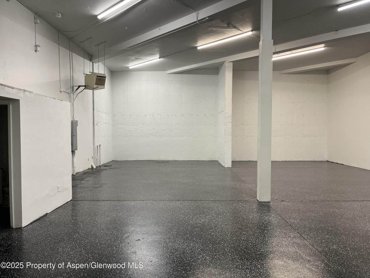 209 Ventnor - Photo 1