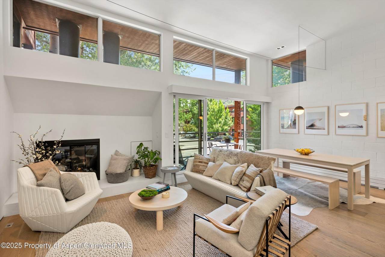 311 Aspen Street - Photo 1