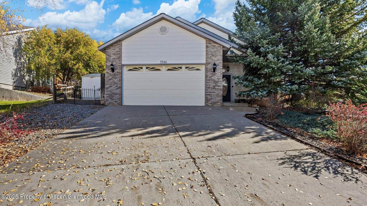 1546 12th Street - Photo 1