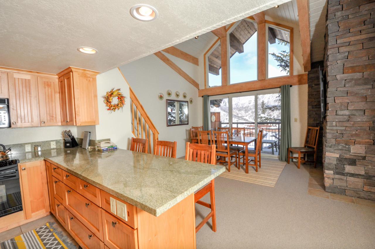 400 Wood Road - Photo 1