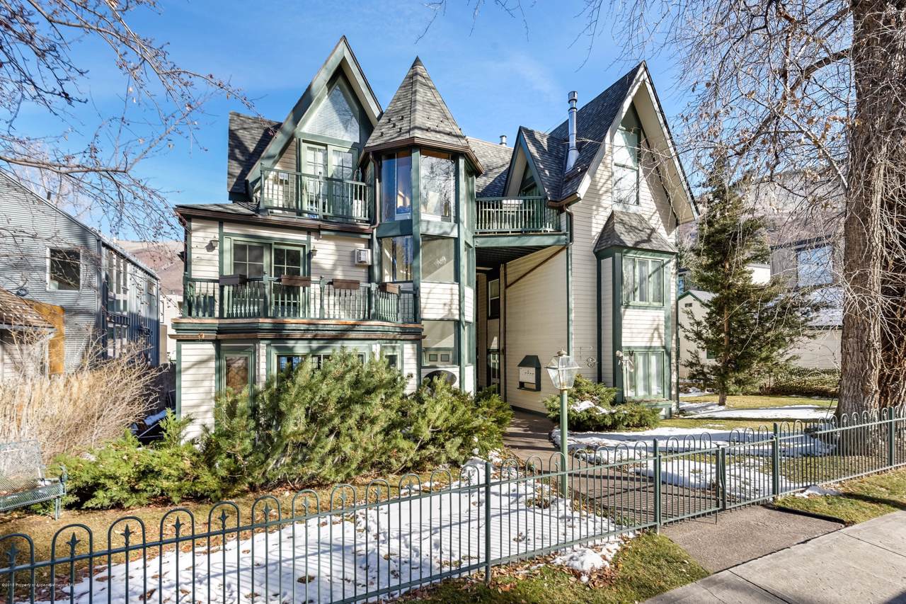 1012 Cooper Avenue - Photo 1