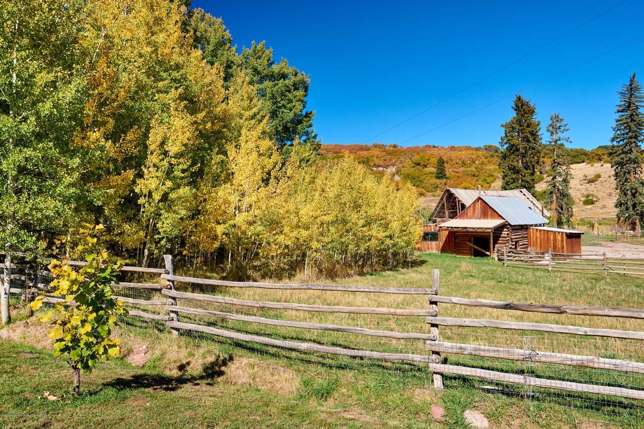 4725 Capitol Creek Road - Photo 1