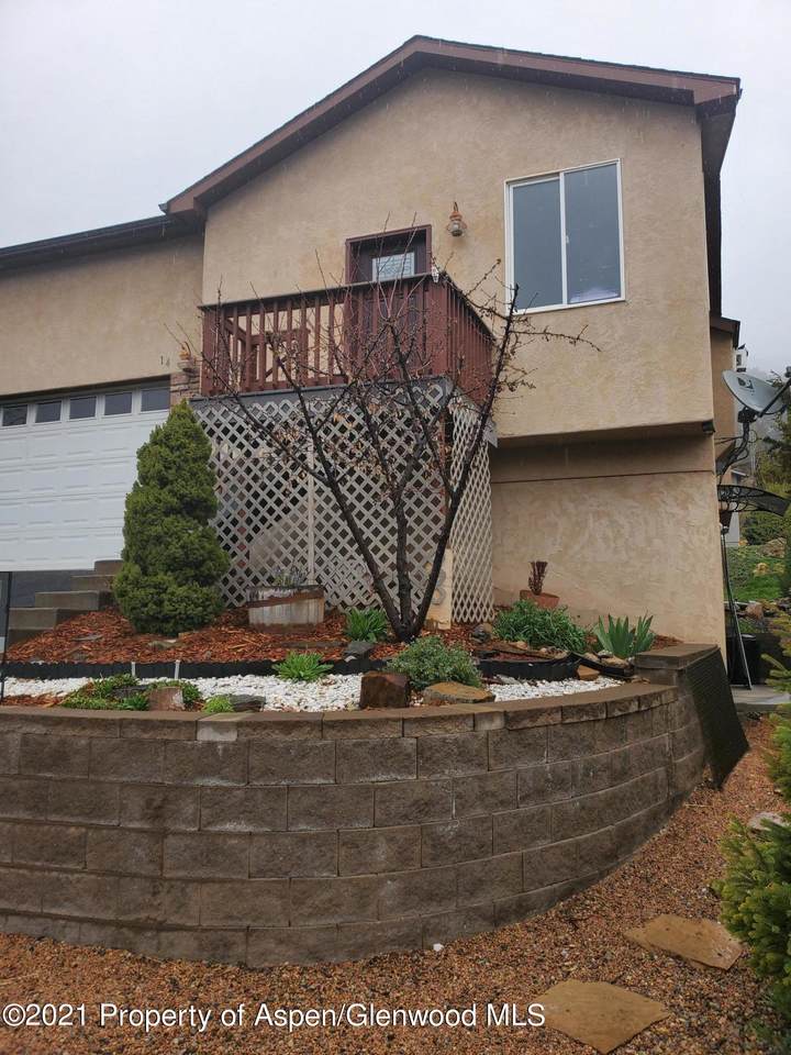 14 Gamba Drive - Photo 1