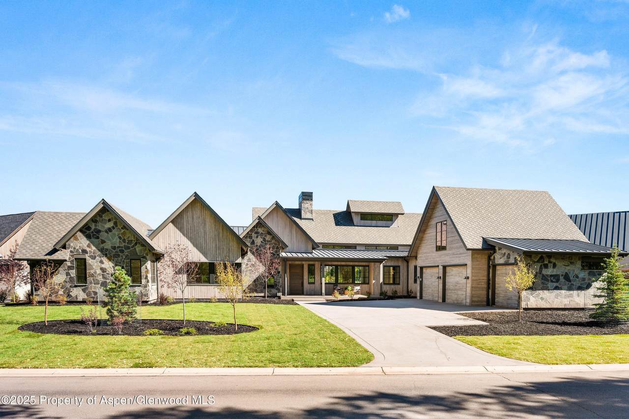 1042 Bald Eagle Way - Photo 1