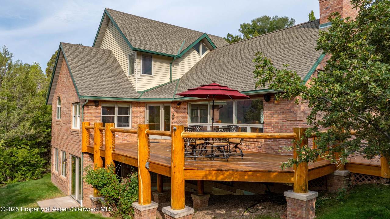 703 Silver Oak Drive - Photo 1