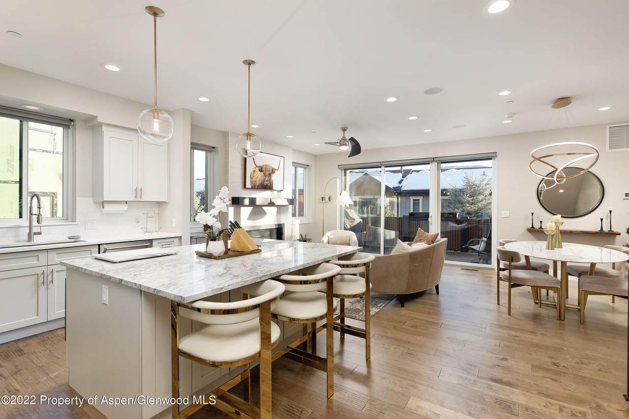 256 Overlook Ridge - Photo 1