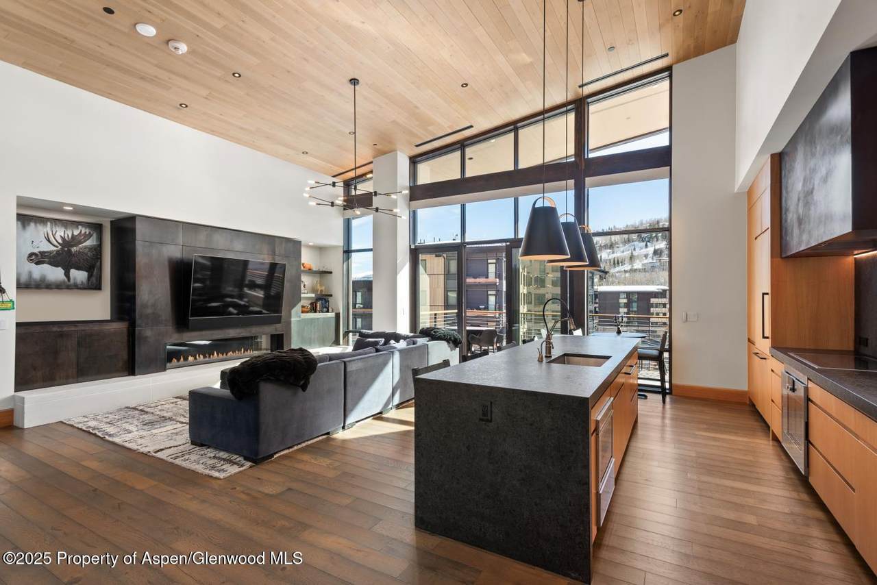77 Wood Road - Photo 1