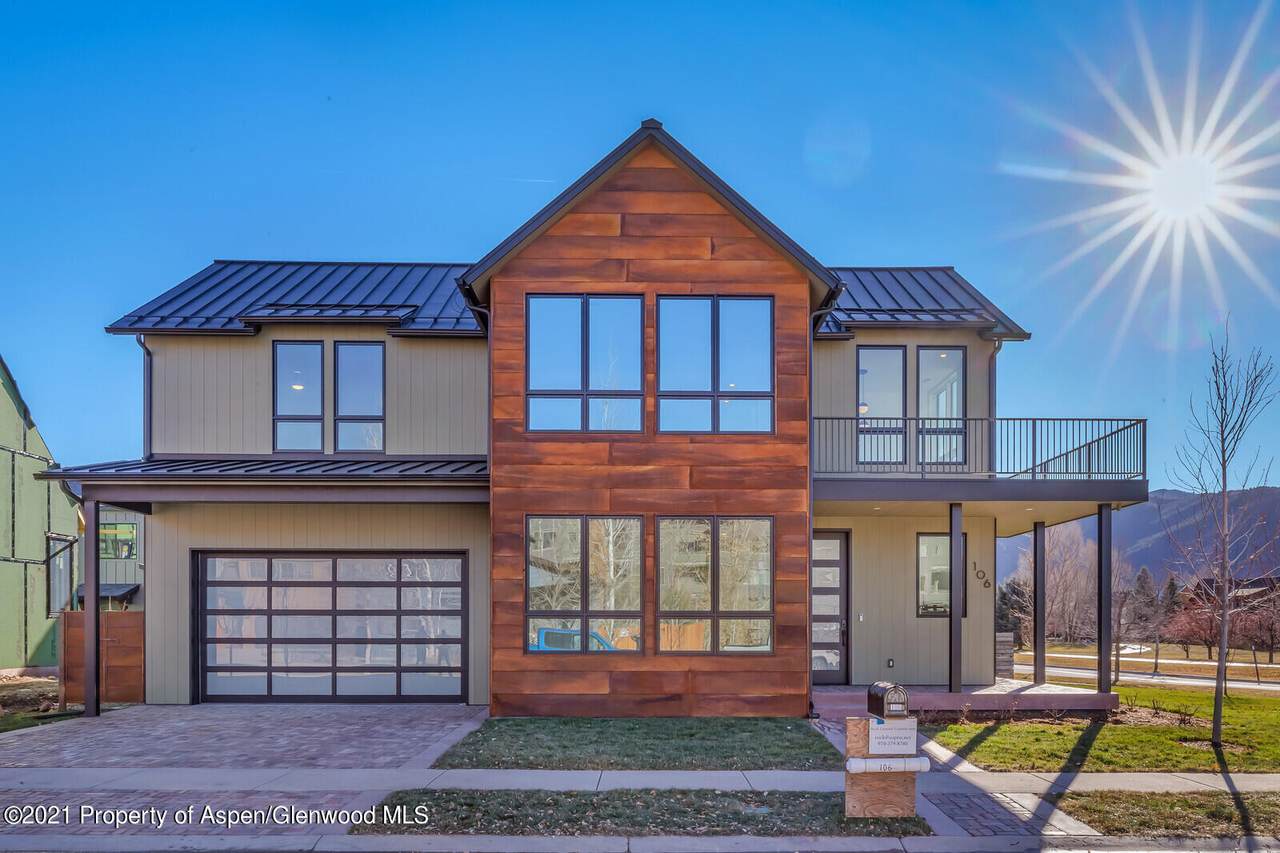 106 Valley Court - Photo 1