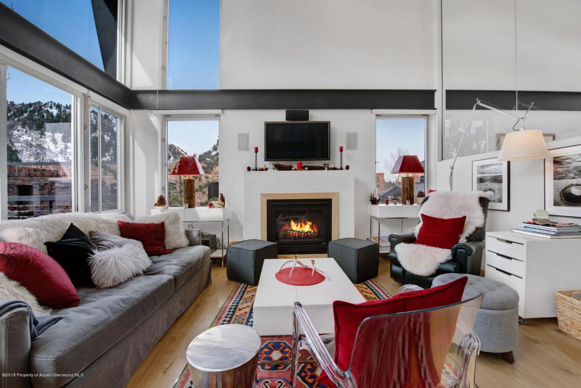 434 Main Street - Photo 1