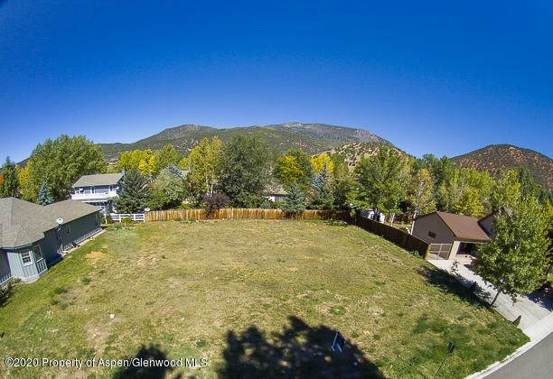 1014 Lauren Lane - Photo 1