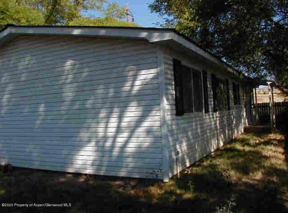 215 7th Street - Photo 1