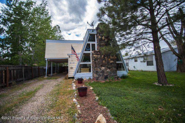 818 Washington Street - Photo 1